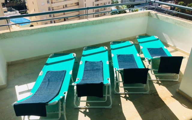 Holiday Apartment 5 min to Levante beach