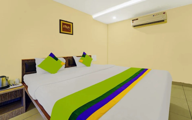 OYO 19321 Hotel Surya Comforts