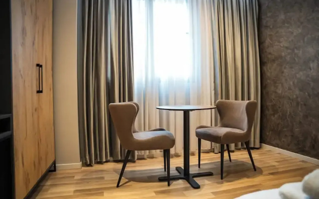 Center Boutique Hotel