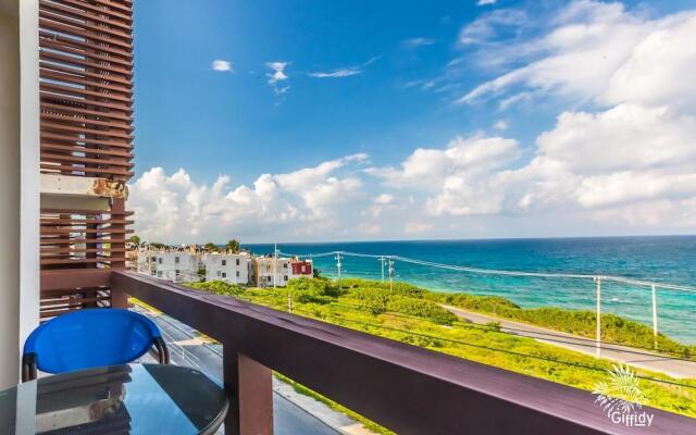 Deep Blue Condos - 103
