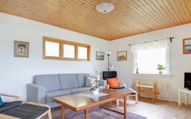 Two-Bedroom Holiday home in Frändefors 1