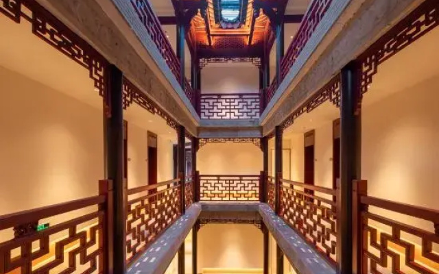 Ji Hotel Chongqing Bishan Cbd Xiuhu Park