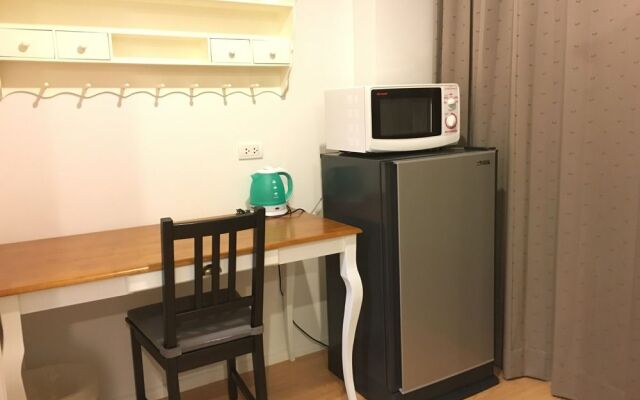 Airport Link Hua Mak Condo