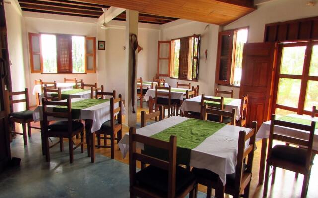 Waira Selva Hotel