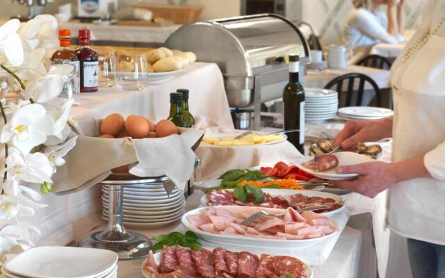 Hotel Ristorante Alcide