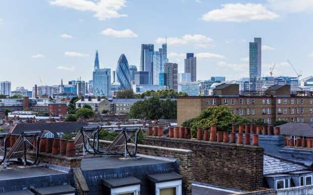 1 Bed Mezzanine-City Views & Great Location