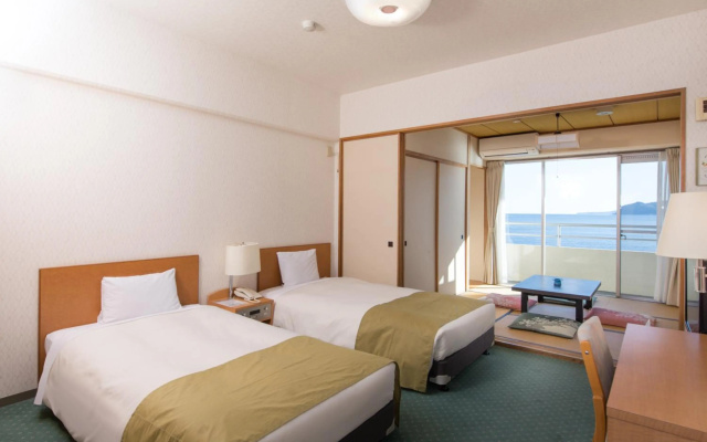 Wisterian Life Club Atami – Guest Rooms – Atami