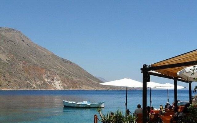 Sifis Hotel