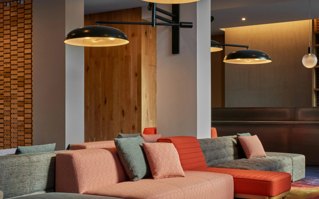 Radio Hotel - Image 4