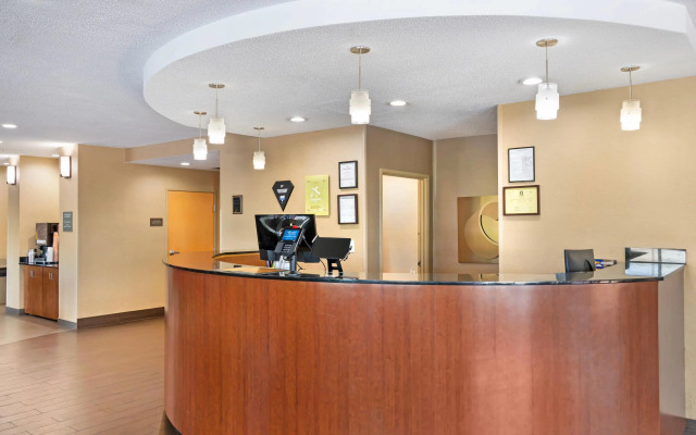 Comfort Suites Oxford I-20 exit 188