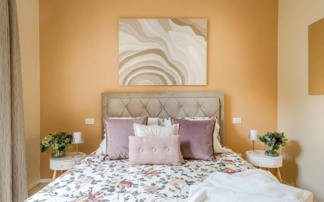 Casa Ambra in Lucca With 1 Bedrooms and 1 Bathrooms