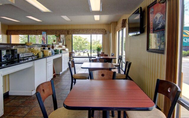 Quality Inn Auburn Campus Area I-85