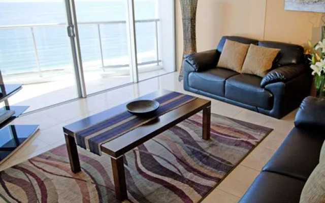 ULTIQA @ Chevron Renaissance, Surfers Paradise, Australia