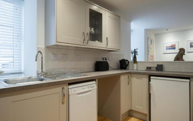 Stepping Stone Apartment