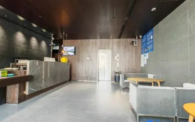Ls·Shangpin Hotel (Shantou High-speed Railway Station)