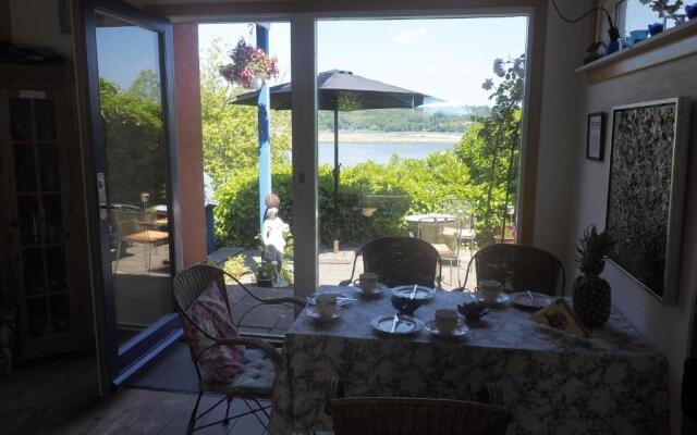 Casa Mundo Bed & Breakfast