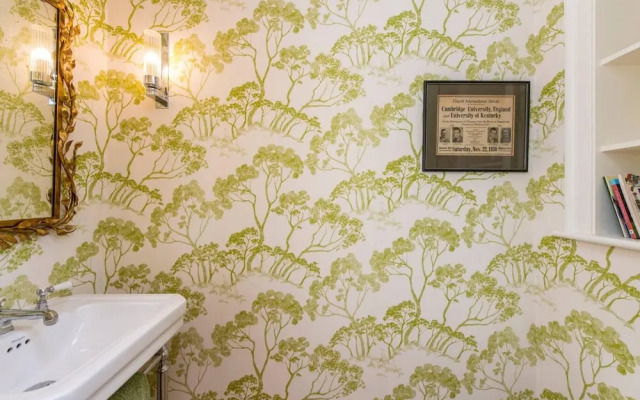 Colourful 3 Bed Notting Hill With A C