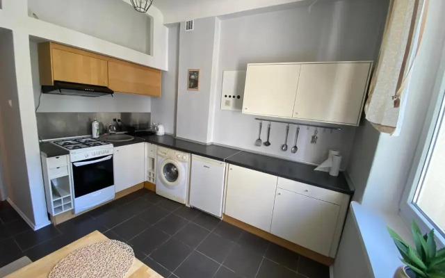 Krucza Street 51 in the City Center