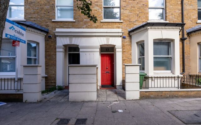 5 Bedroom House in South London