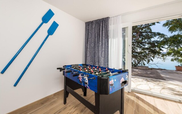 Awesome Home in Lukovo Sugarje With 4 Bedrooms and Wifi