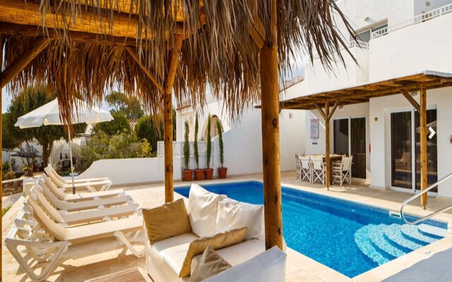 Thalassines Beach Villas