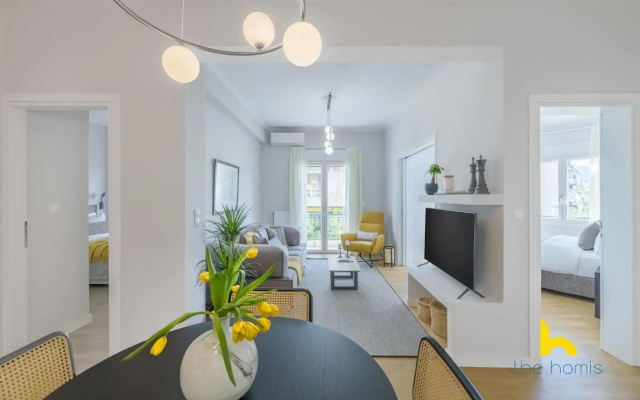 Sun-Splashed 2-BDR Corner Apartment with Hillside views!