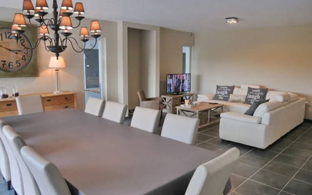 Cozy Holiday Home in Sommeleuze With Private Pool