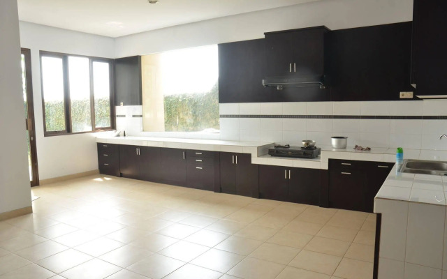 Morning Glory Mountain View 4BR Villa with Pool