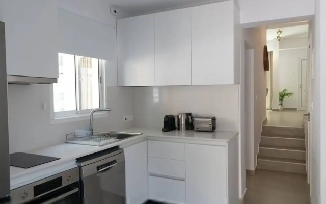 Sienna Townhouse by Staycom