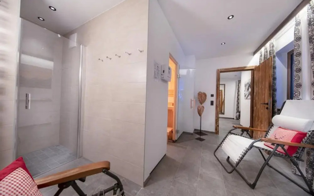 Splendid Chalet in Neukirchen near Wildkogel Ski Arena