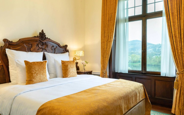 Schloss Lieser, Autograph Collection