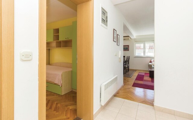 Nice Home in Zadar With Wifi and 2 Bedrooms