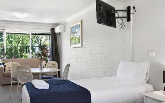The Park Hotel Motel, Byron Bay – Guest Rooms – Suffolk Park