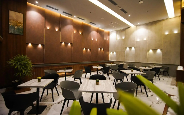 J P Airport Hotel