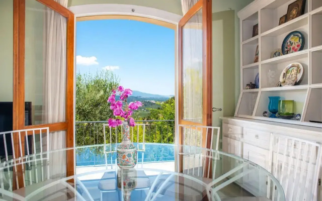 La Belle Villa - Family Retreat Magnificent View