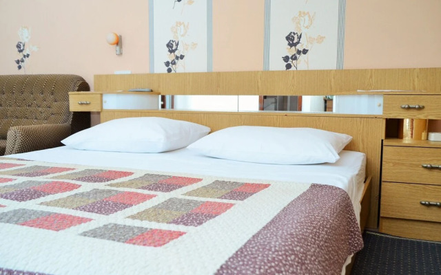 Ruža - Peaceful Area & Parking - SA3