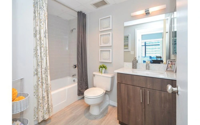 2 BR Apartment Pool Sleeps 6