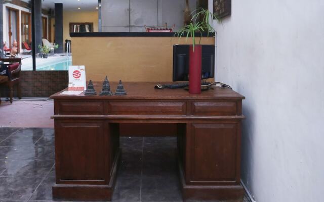 OYO 426 Hotel Gading Resto