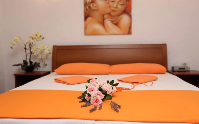 Vida With Garden - A1 - Naranča