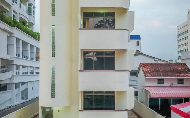 Ong Court