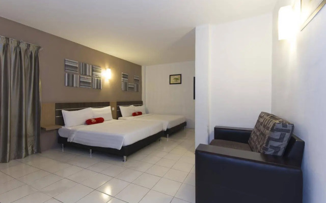 Simms Grand Inn