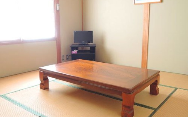 Seminar House Yamabiko – Guest Rooms – Noto