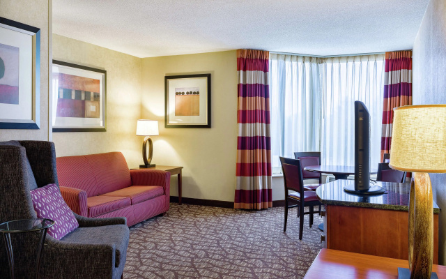 DoubleTree by Hilton Hotel Johnson City