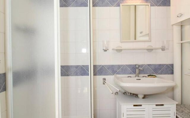 Appartement Balaruc-les-Bains, 1 pièce, 2 personnes - FR-1-553-47