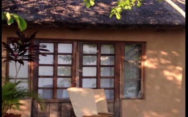 Makuzi Beach Lodge