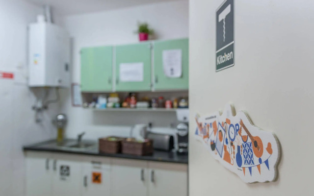 Hostel Seven Hills