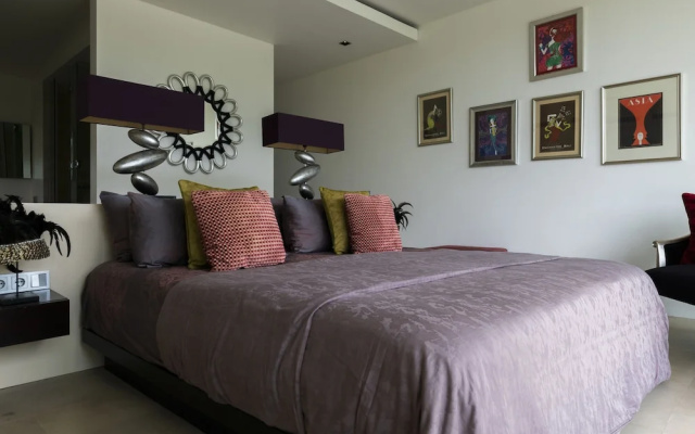 SuperNova Private Boutique Retreat Villa – Guest Rooms – Tibubeneng