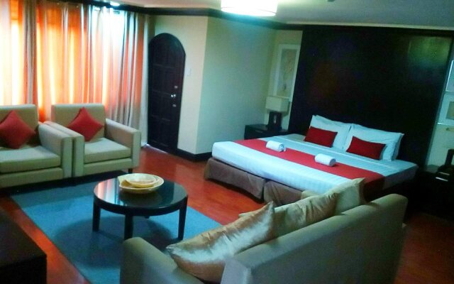 Iriga Plaza Hotel