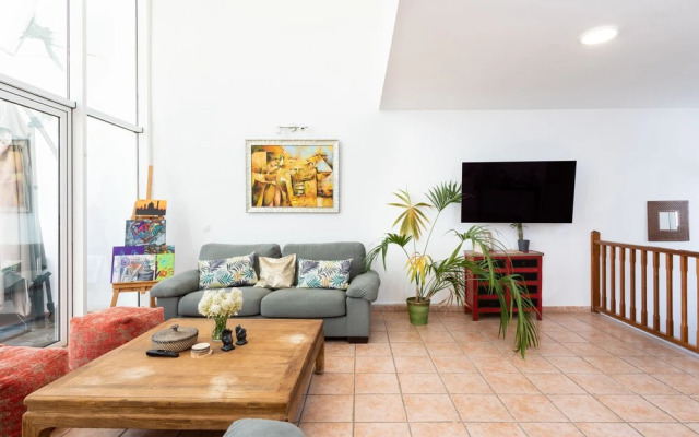 HomeLike Spectacular Luxury Triplex Tabaiba Private Pool