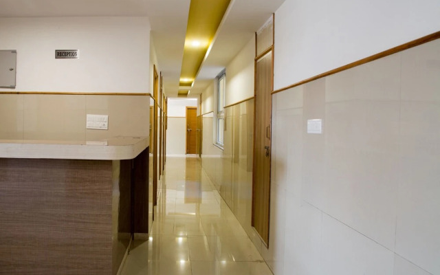 OYO 9248 Hotel Shrinidhi
